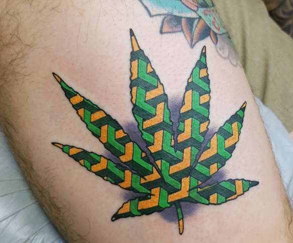 tatuagem de maconha masculina