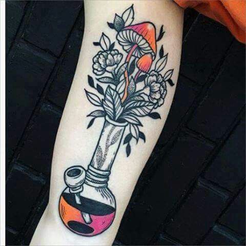 tattoo bong maconha