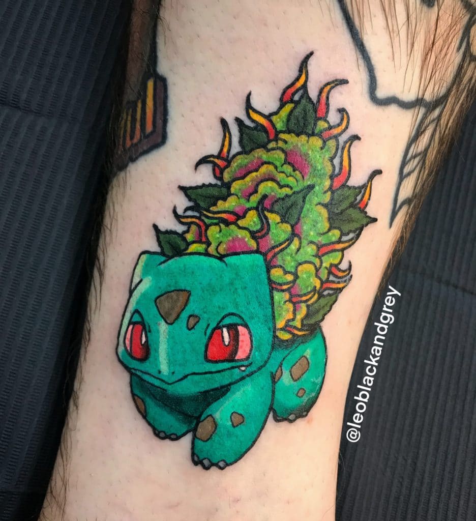 tatuagem de maconha bulbasaur